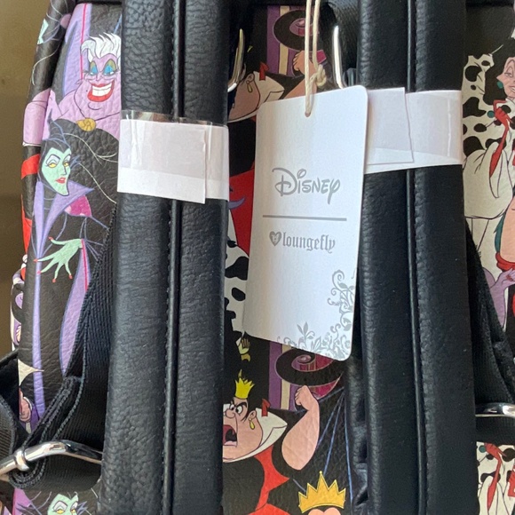 Disney rare heart AOP villains loungefly - Picture 3 of 4